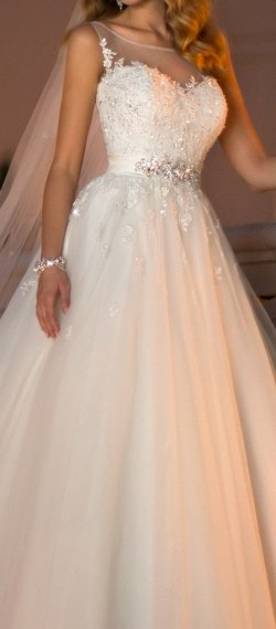 Wedding Dress M_1350