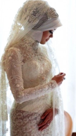 Wedding Dress M_1570