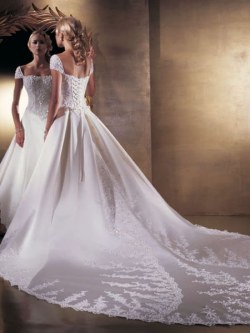 Wedding Dress M_544