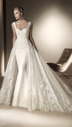 Wedding Dress M_569