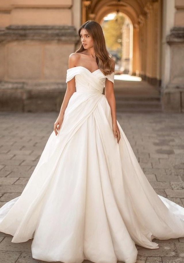 Low Shoulder, A-Line and 2020 Wedding Dress M-2236