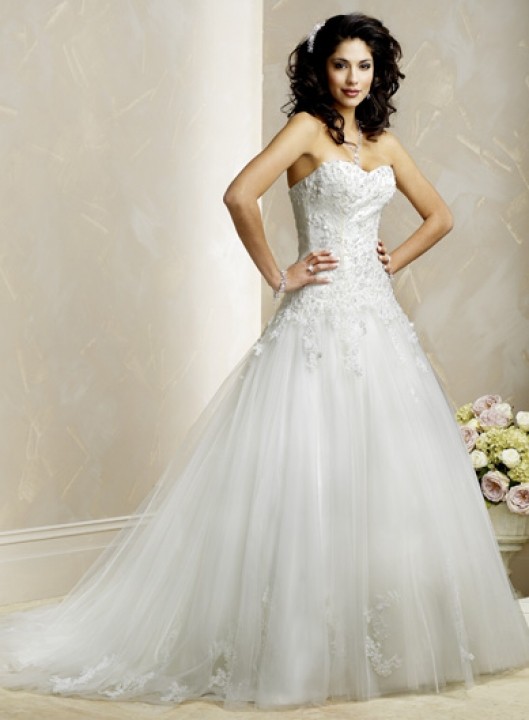 A-Line and Strapless Straight Wedding Dress M-196