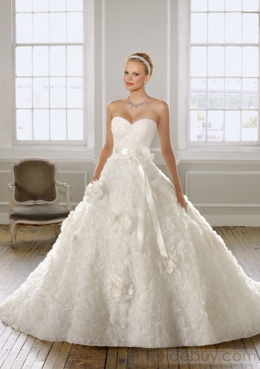 Ball Gown and Strapless Straight Wedding Dress M-212