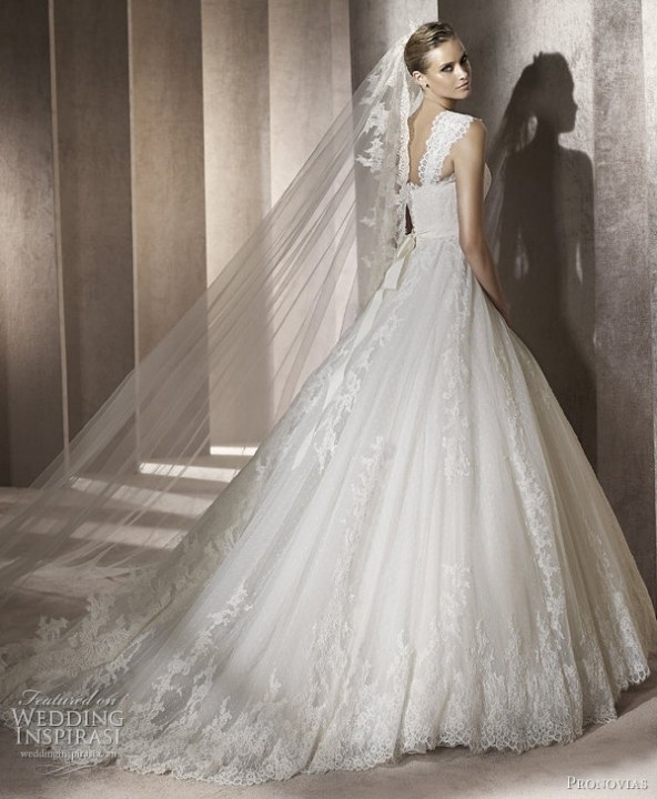 A-Line and Sweetheart Wedding Dress M-275