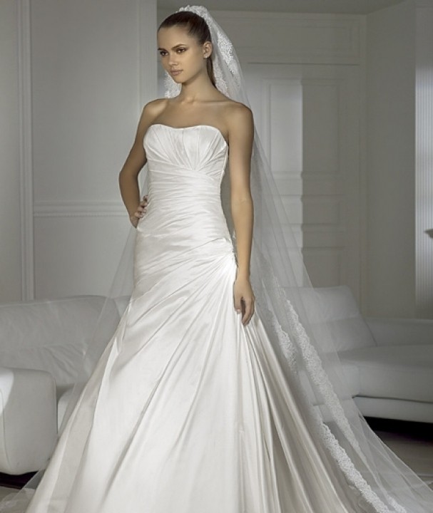 A-Line and Strapless Straight Wedding Dress M-286