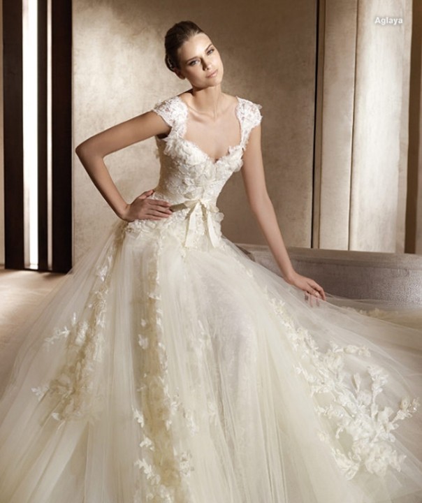 A-Line and Sweetheart Wedding Dress M-339