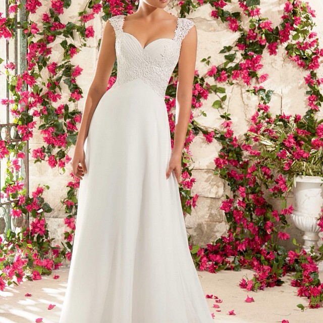 Sheath and Sweetheart Wedding Dress M-1291