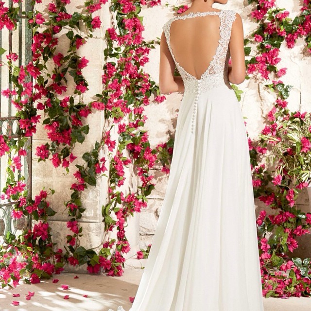 Sheath, Sweetheart and Backless, Lace Back, V Back, Back Details Wedding Dress M-1297