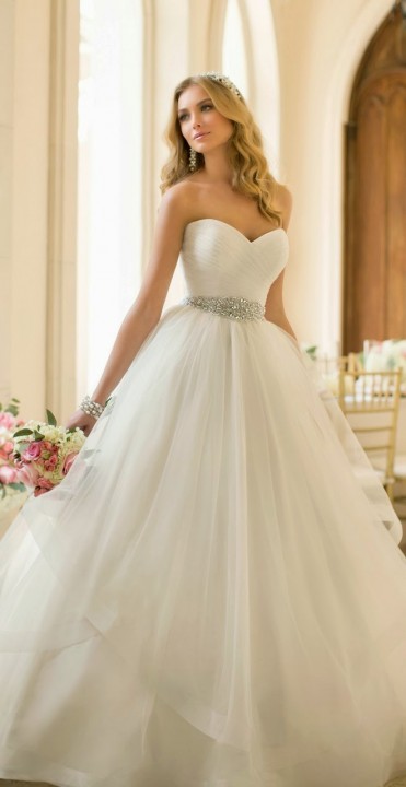 A-Line and Strapless Sweetheart Wedding Dress M-1345