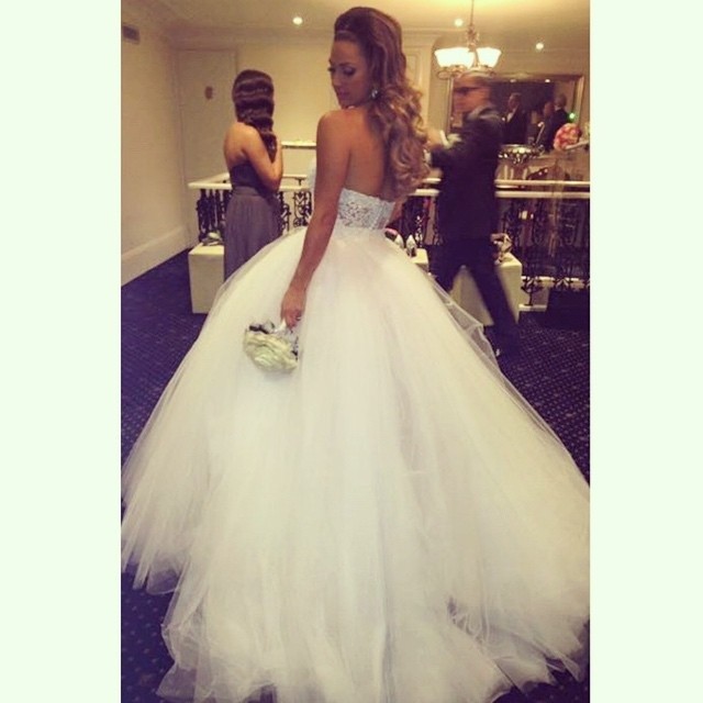 Ball Gown, Strapless Straight and Fluffy Wedding Dress M-1378