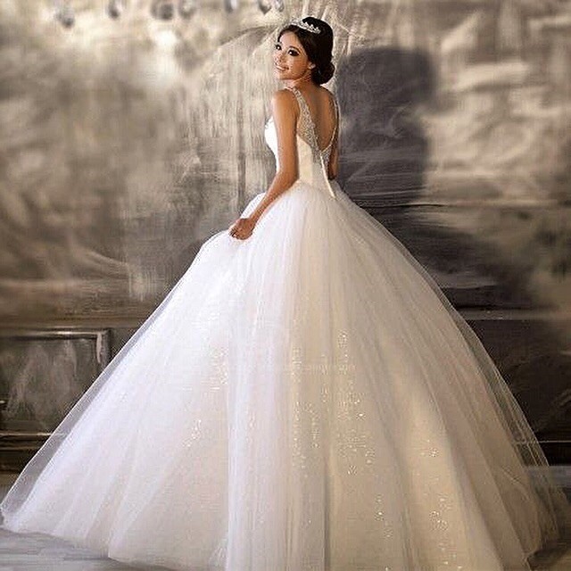 Ball Gown, Sweetheart, Fluffy, Backless, Lace Back, V Back, Back Details and Tulle Wedding Dress M-1540