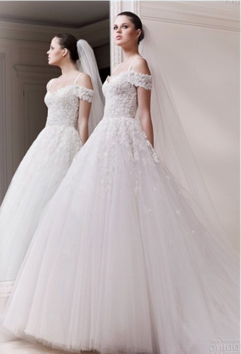 A-Line, Low Shoulder and Tulle Wedding Dress M-1559