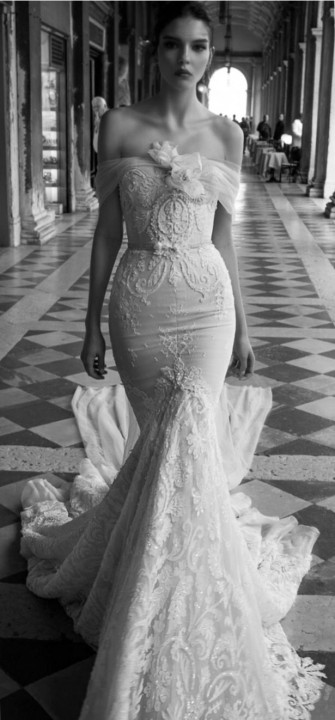 Mermaid and Low Shoulder Wedding Dress M-1565