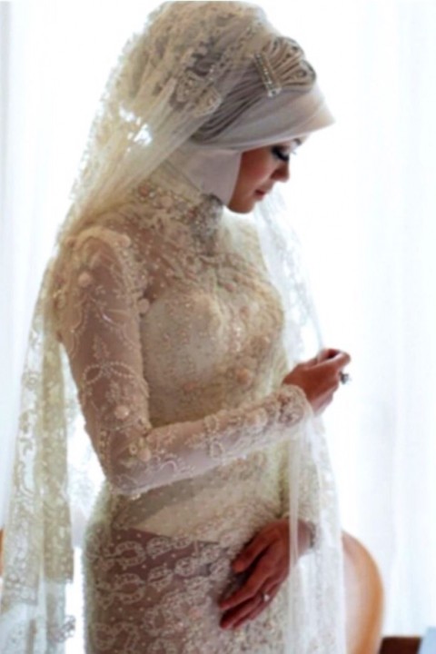 Hijab and Lace Wedding Dress M-1570