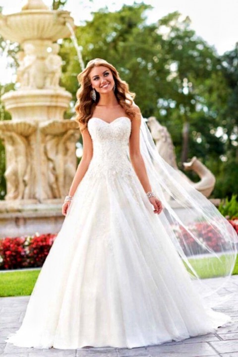 A-Line, Strapless Sweetheart and Veil Wedding Dress M-1584