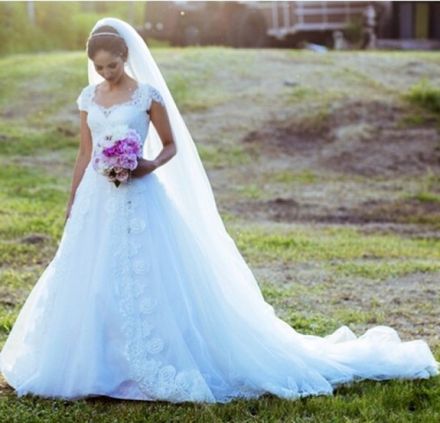 Sweetheart and Veil Wedding Dress M-1620