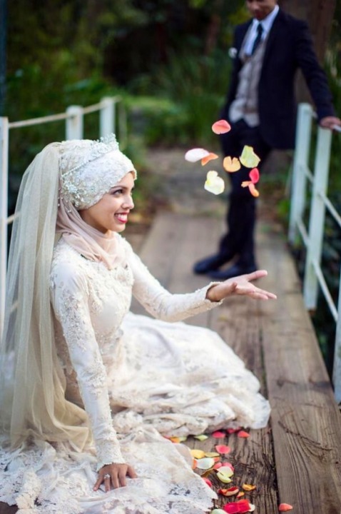 Hijab, Veil and Lace Wedding Dress M-1859