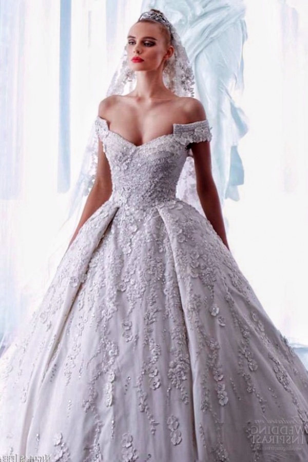 Ball Gown and Low Shoulder Wedding Dress M-2028
