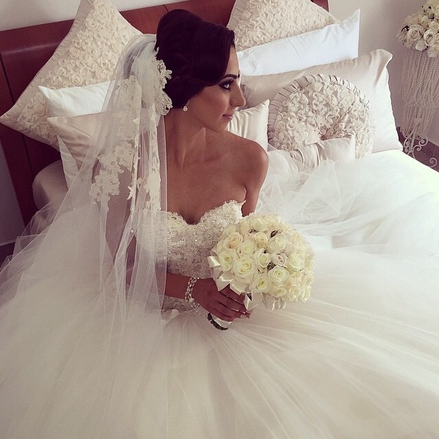 Ball Gown, Strapless Sweetheart and Fluffy Wedding Dress M-1130