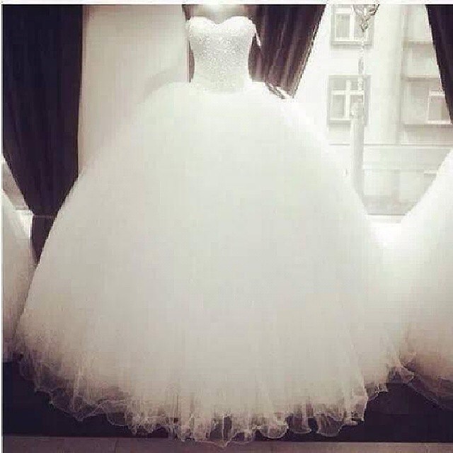 Ball Gown, Strapless Sweetheart and Fluffy Wedding Dress M-1188