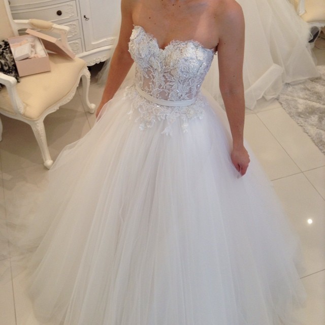 Ball Gown and Strapless Sweetheart Wedding Dress M-1253