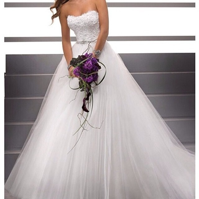 A-Line and Strapless Straight Wedding Dress M-1368
