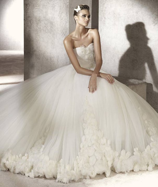 Ball Gown and Strapless Sweetheart Wedding Dress M-470