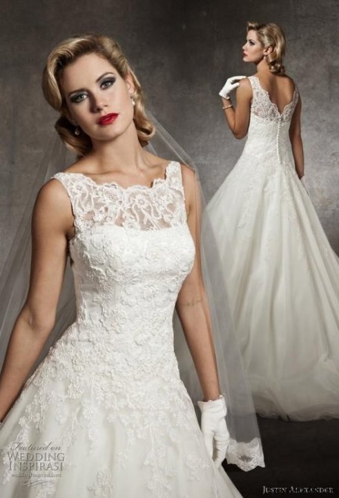 A-Line, Sweetheart and Backless, Lace Back, V Back, Back Details Wedding Dress M-546