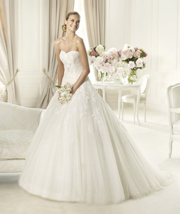 A-Line and Strapless Sweetheart Wedding Dress M-634