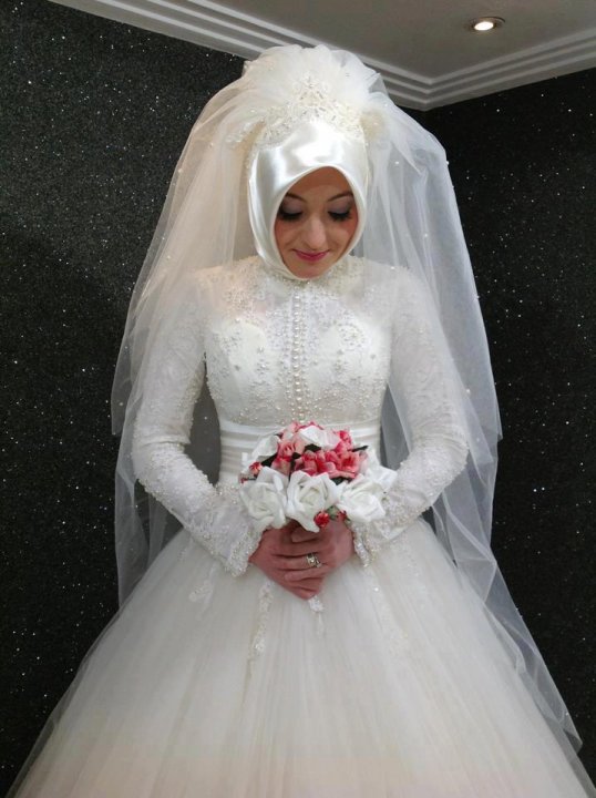 Ball Gown, Sleeves and Hijab Wedding Dress M-624