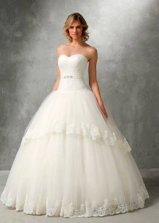 Ball Gown and Strapless Sweetheart Wedding Dress M-811