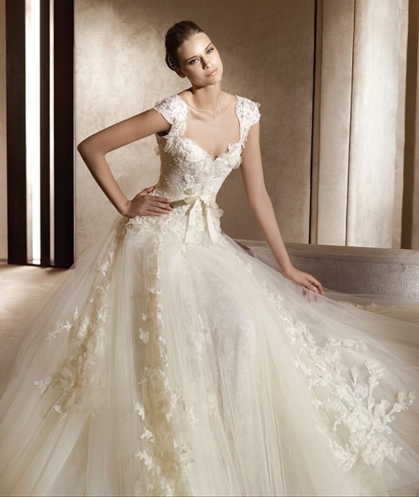 A-Line and Sweetheart Wedding Dress M-1075