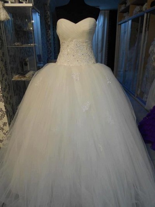 Ball Gown, Strapless Sweetheart and Fluffy Wedding Dress M-1103