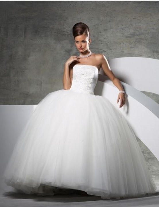 Ball Gown, Strapless Straight and Fluffy Wedding Dress M-1113