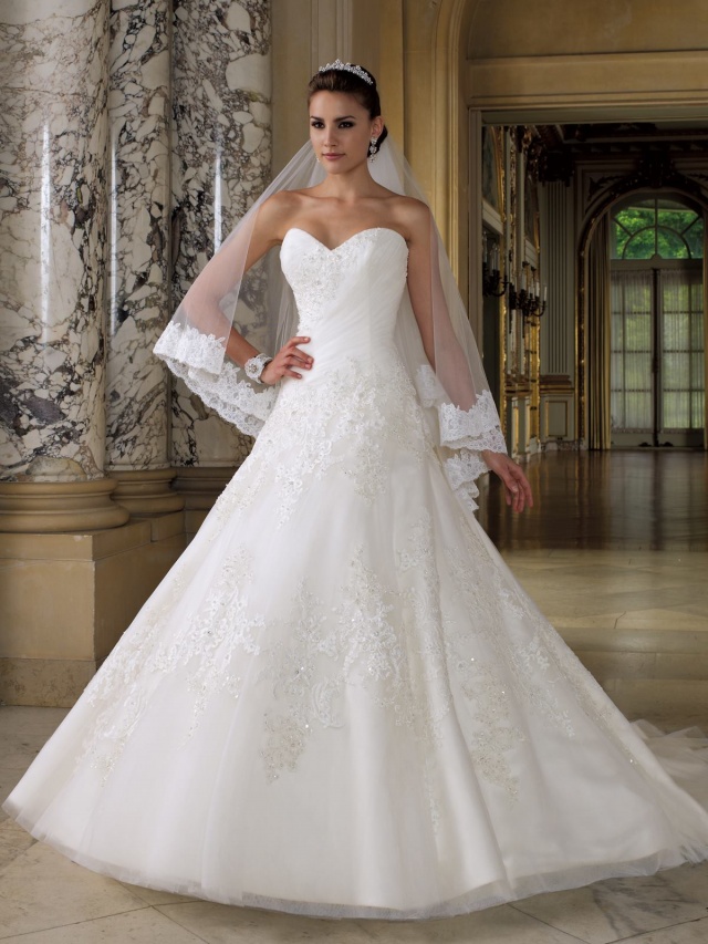 A-Line and Strapless Sweetheart Wedding Dress M-2125