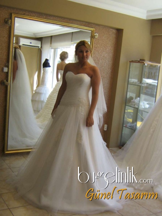 Wedding Dress B_137