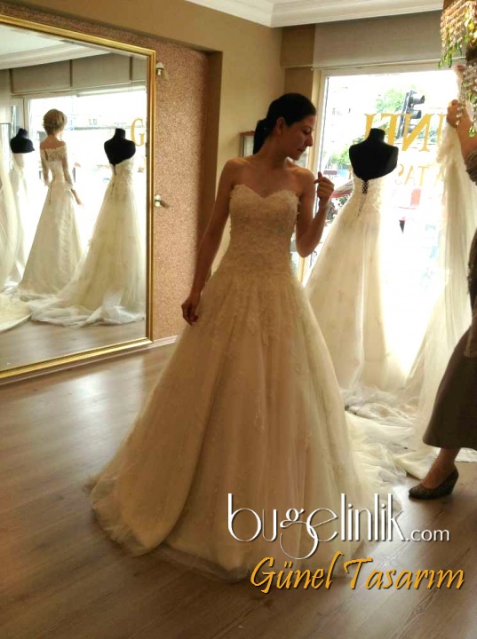 Wedding Dress B_261